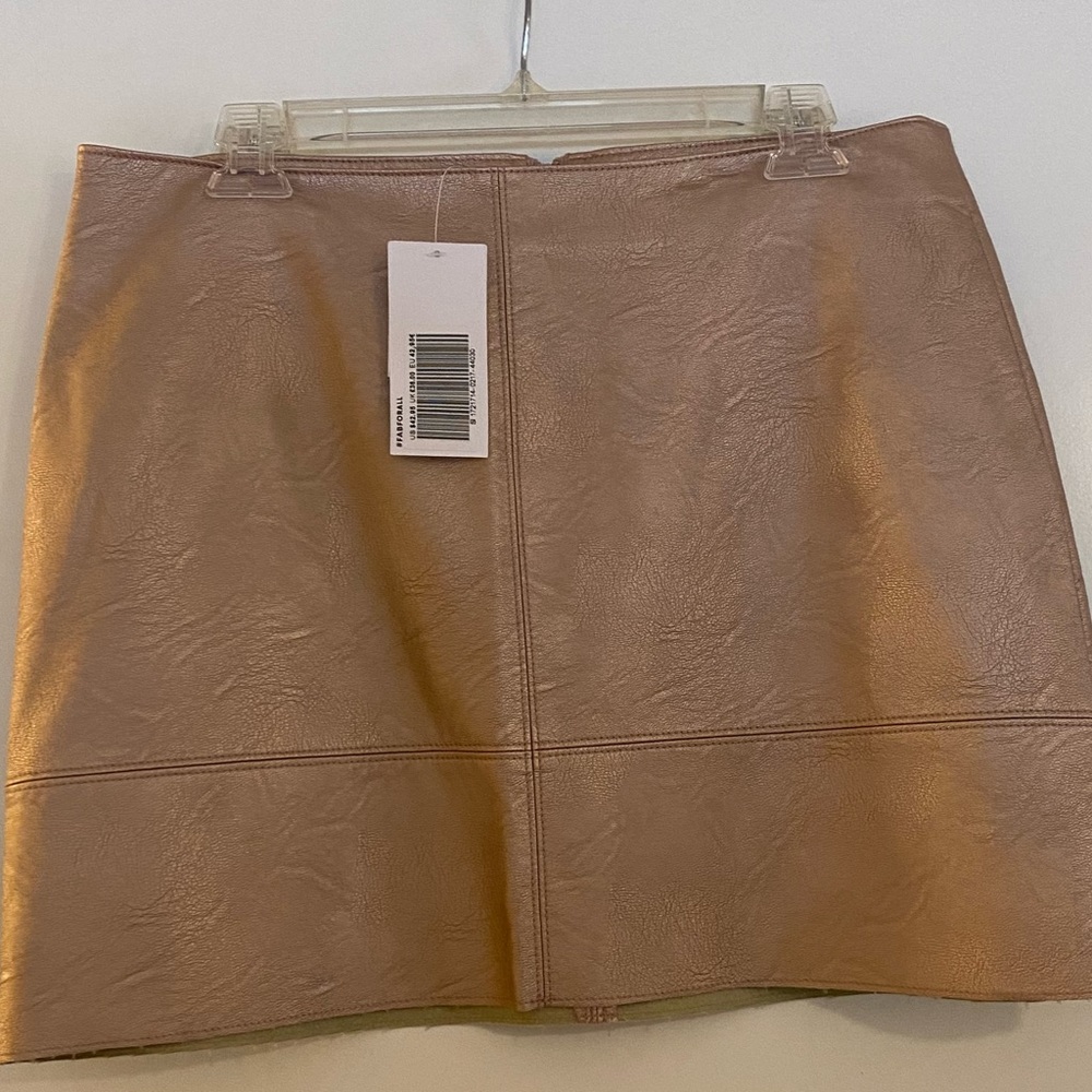 JustFab Small Knee Length Skirt - Salmon Pink